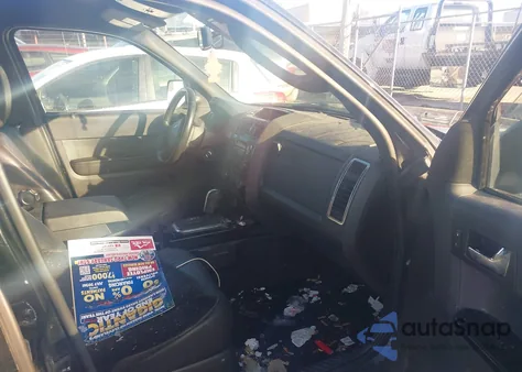 2011 Ford Escape Limited z USA, uszkodzony, nr VIN 1FMCU0EG4BKC42672